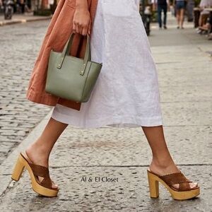 Veronica Beard Gaynor Platform Mules Women’s 9 Brown Suede Laser Cut Wooden Heel